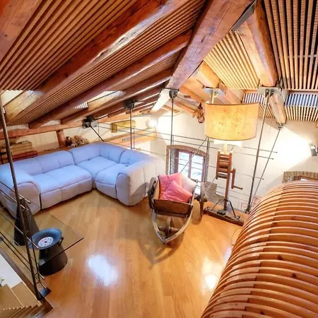 6 Ponterosso - Luxury Attic *
