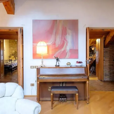 6 Ponterosso - Luxury Attic *