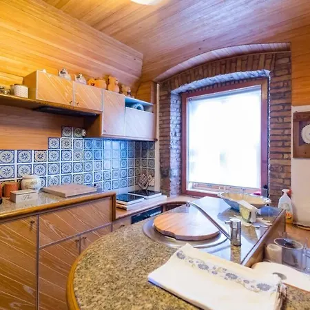 6 Ponterosso - Luxury Attic *